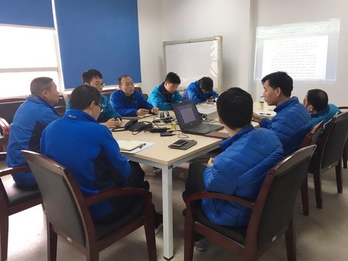 结构部组织召开部门会议传达上通公司职代会精神